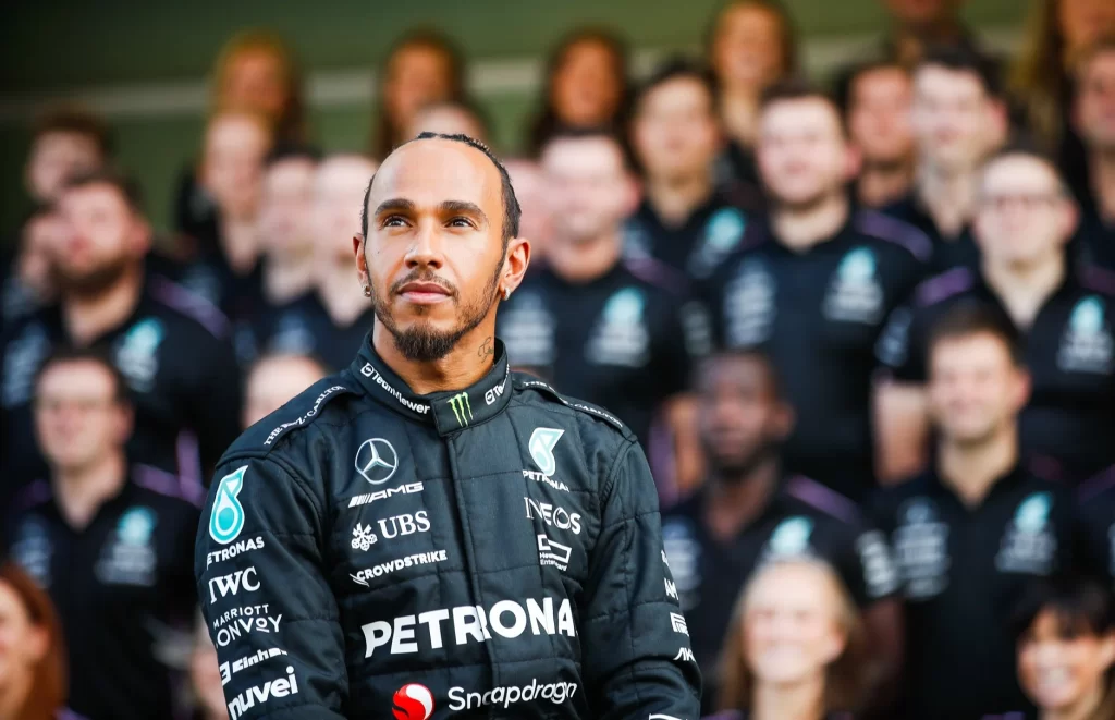 Hamilton confirms his departure from Mercedes-Benz