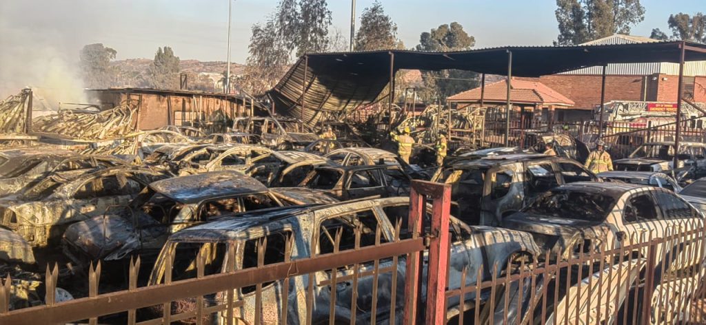 Several cars destroyed at a Pretoria scrapyard