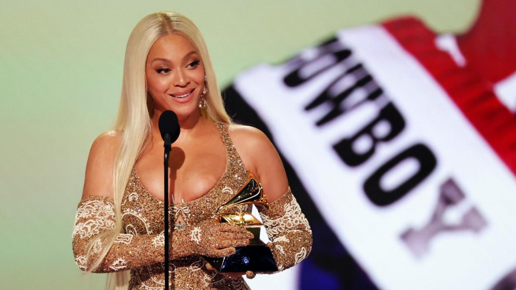 Beyoncé makes Grammy Awards history