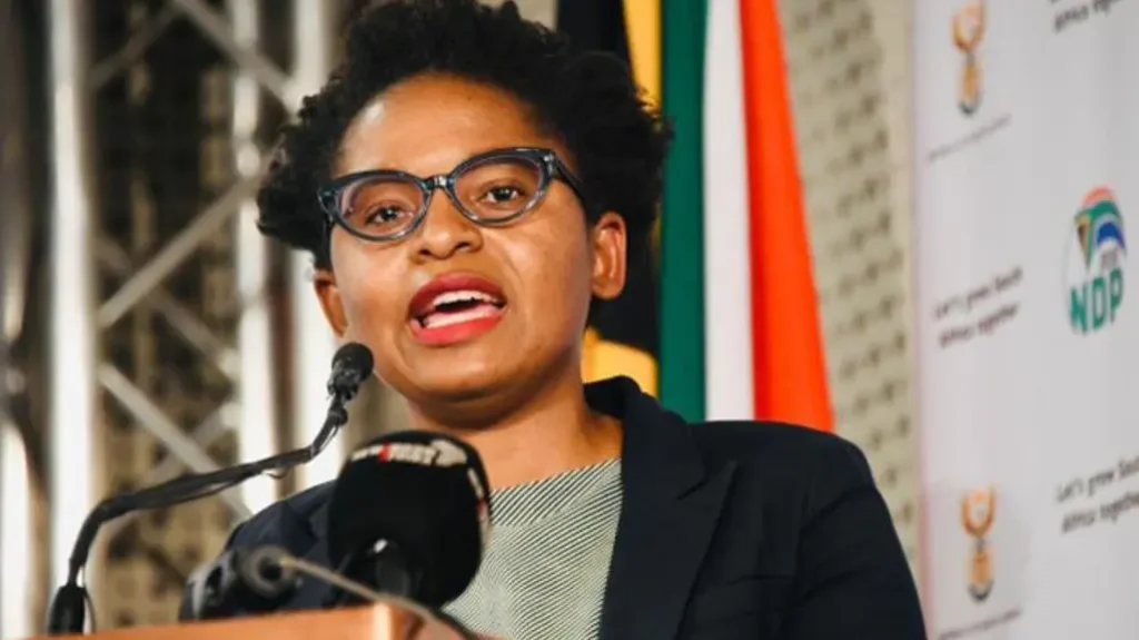 Minister faces legal action from Solidarity over defamation claims