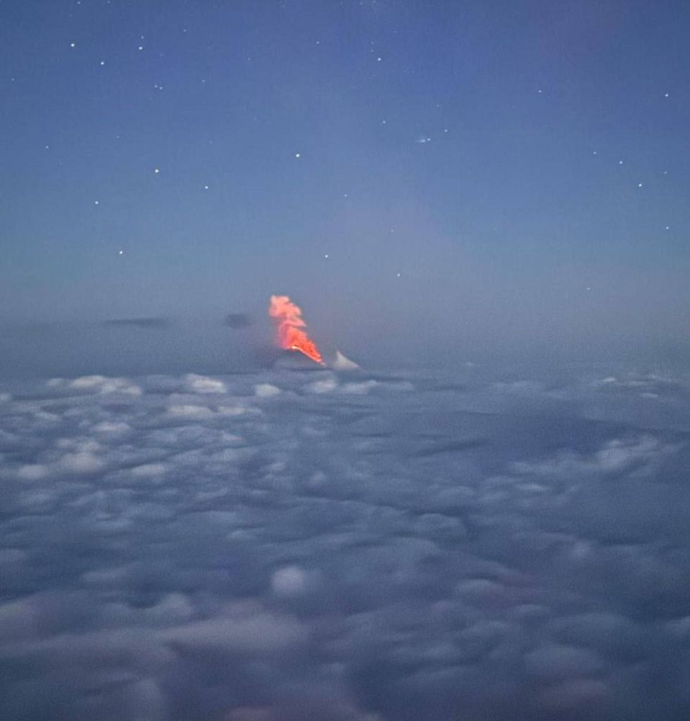 Klyuchevskoy volcano erupts in Russia following 8.8 magnitude Pacific earthquake