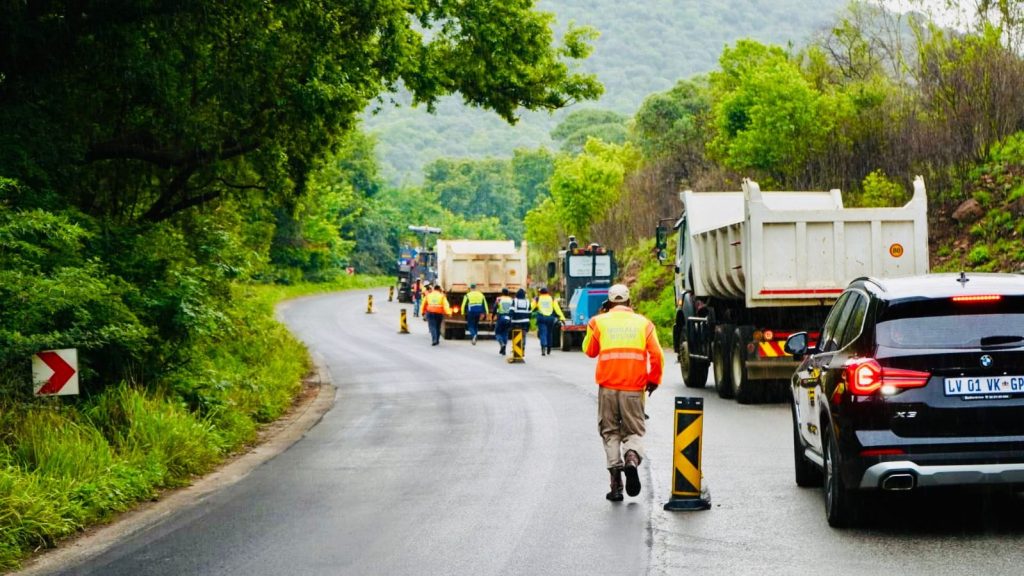 Gauteng intensifies provincial road maintenance with major activation in Mogale City
