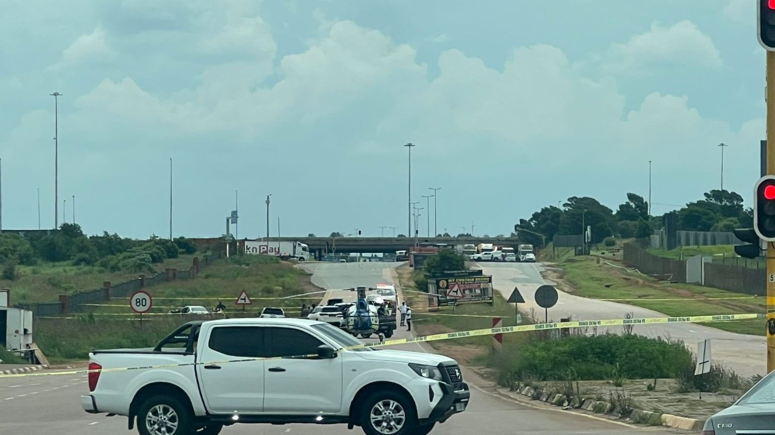 Two suspects killed in gun battle and high-speed chase in Kempton Park