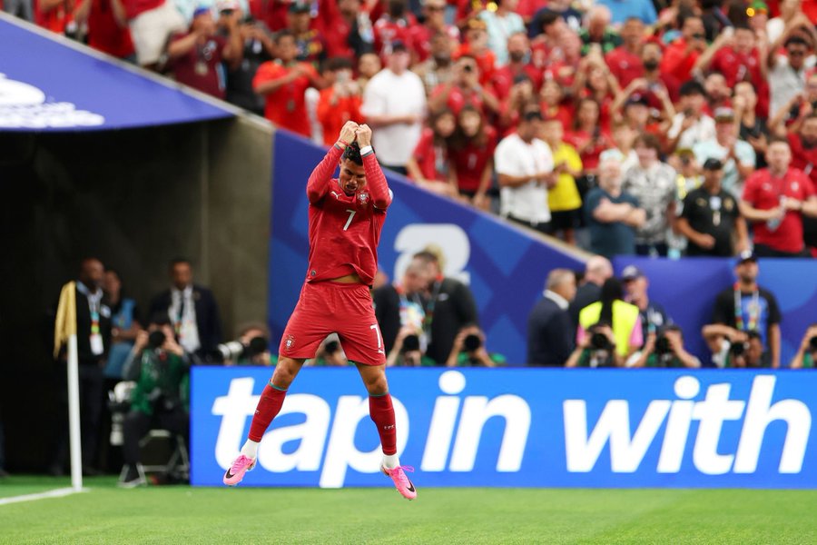 Cristiano Ronaldo Makes World Cup History as Portugal Beat Uzbekistan 5-0 at FIFA World Cup