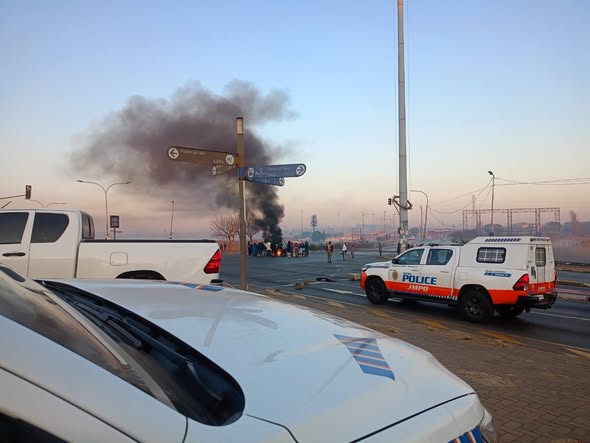 Roads Reopen in Soweto After Electricity Protest