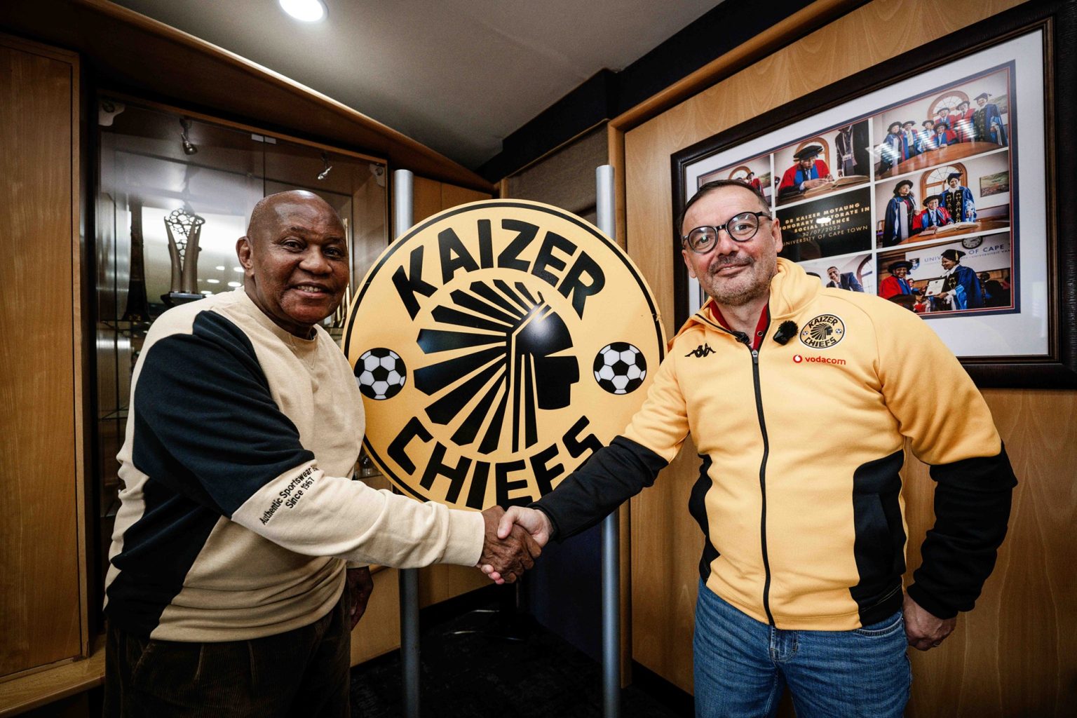 Fernando da Cruz arrives at Kaizer Chiefs