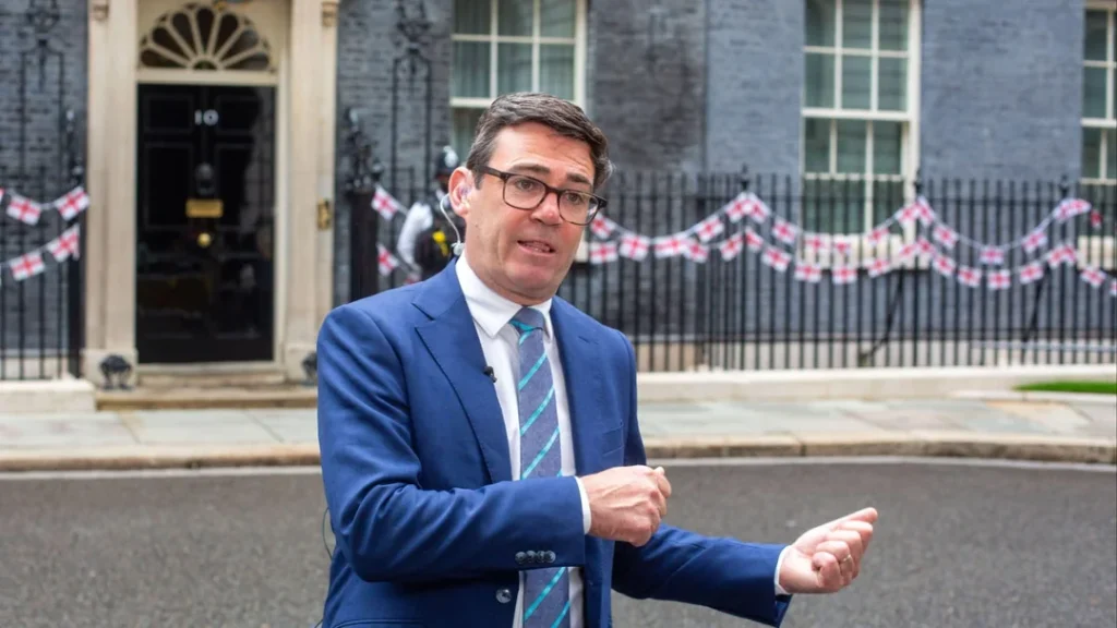 New UK Prime Minister Andy Burnham Holds First Cabinet Meeting with Cost of Living at the Top of the Agenda