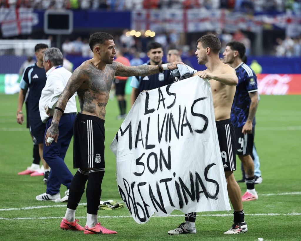 White House Backs Argentina Players’ Right to Display Falklands Banner After World Cup Clash
