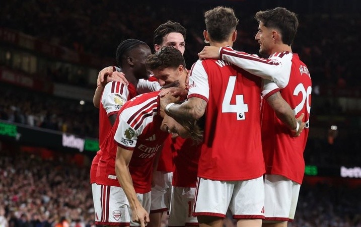 Arsenal Open Premier League Title Defence With Comfortable 3-0 Victory Over Coventry City